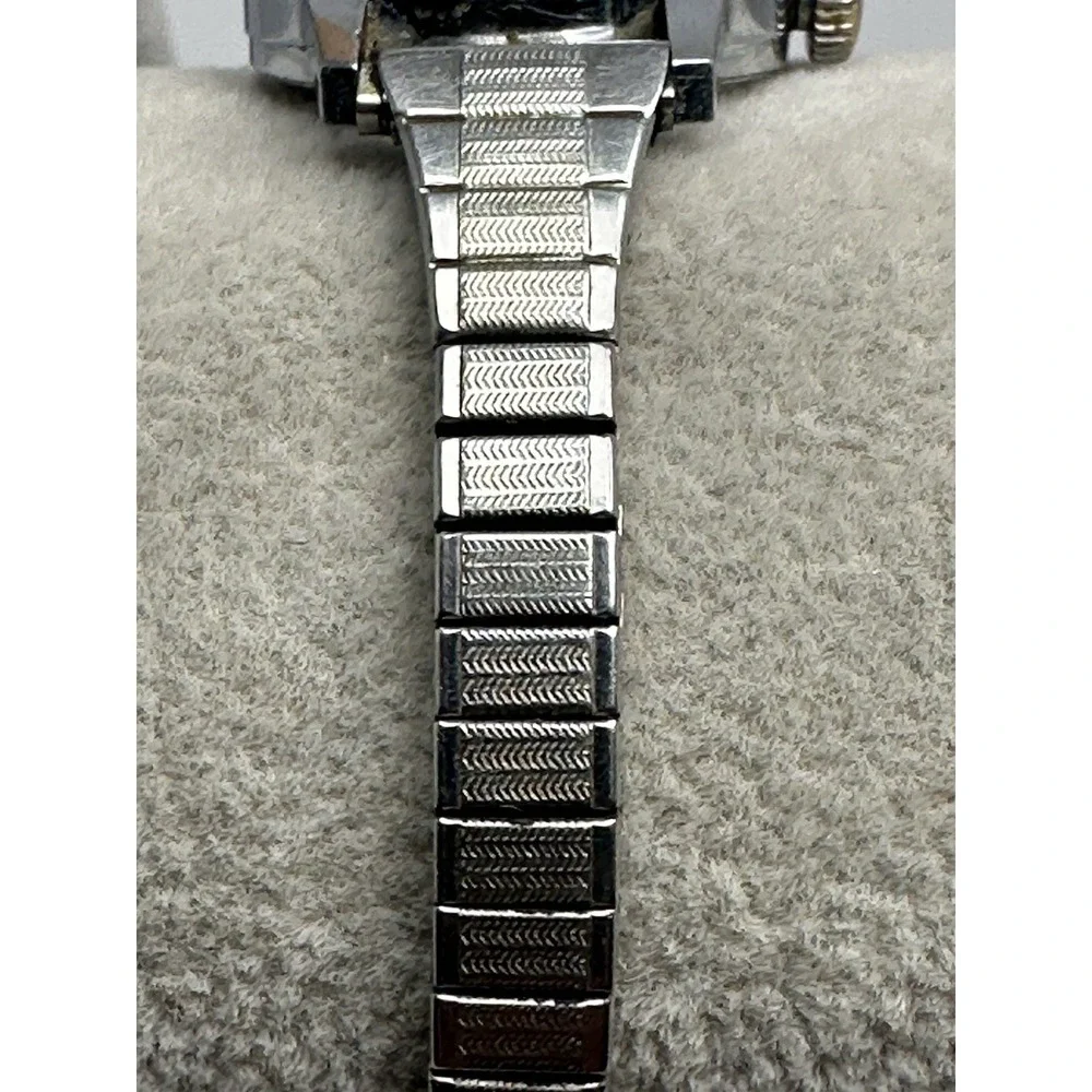 Solow Ladies Watch 17 Jewels Works Manual Wind Incabloc 23MM 5.75